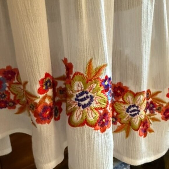 Sahalie Embroidered Wrap Tunic Blouse Size Large - Picture 6 of 7